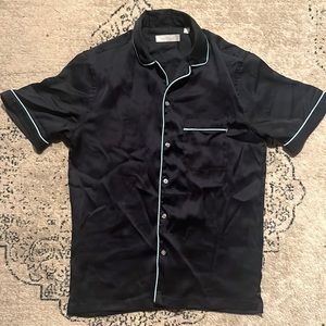 Satin piping open collar button up